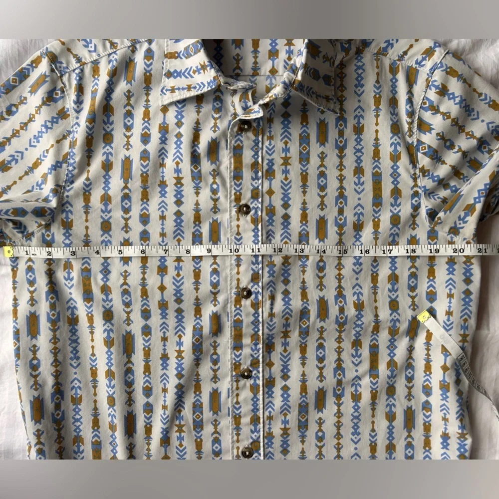 The North Face Aztec Print Buttondown Size Medium